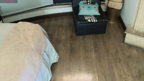 Snapshot of ambaross chatting on 02-22-25, 07:25 Ambar Ross online show from 02-22-25, 07:25