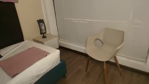 Snapshot of ambaross chatting on 09-21-25, 11:34 Ambar Ross online show from 09-21-25, 11:34