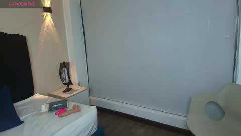 Snapshot of ambaross chatting on 09-27-25, 07:08 Ambar Ross online show from 09-27-25, 07:08