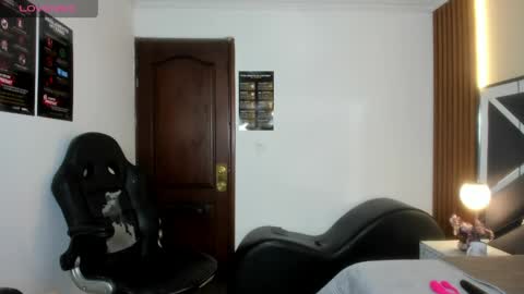 Ambar Ross online show from 04-21-26, 02:12