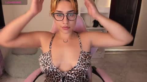 ambarthompson1 online show from 02-10-25, 04:30