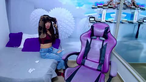 Snapshot of ambel_rose chatting on 05-16-26, 04:09 ambel_rose online show from 05-16-26, 04:09