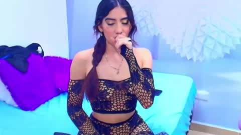 Snapshot of ambel_rose chatting on 05-20-26, 10:38 ambel_rose online show from 05-20-26, 10:38