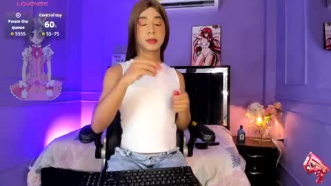 Snapshot of amber_18x chatting on 05-06-26, 12:43 Cody amber online show from 05-06-26, 12:43