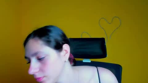Amber online show from 05-19-26, 11:05