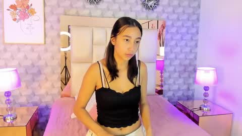 Snapshot of amber_ashfang chatting on 04-25-26, 11:02 Amber online show from 04-25-26, 11:02