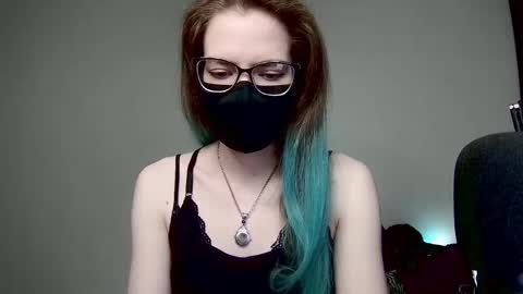 Snapshot of amber_candyfloss chatting on 02-10-25, 12:52 Amber non-nude model online show from 02-10-25, 12:52