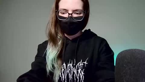 Snapshot of amber_candyfloss chatting on 09-30-25, 11:32 Amber non-nude model online show from 09-30-25, 11:32