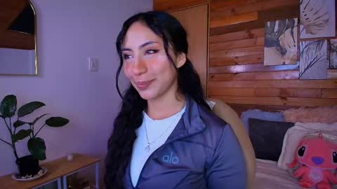 amber_curly online show from 04-28-26, 07:08