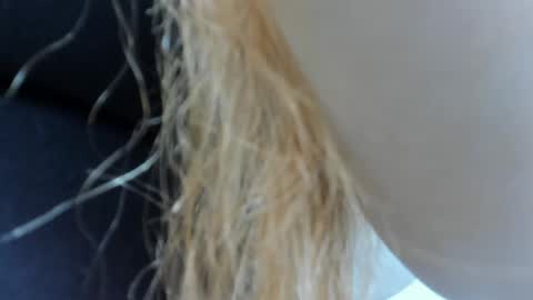 Emily online show from 04-18-26, 06:34