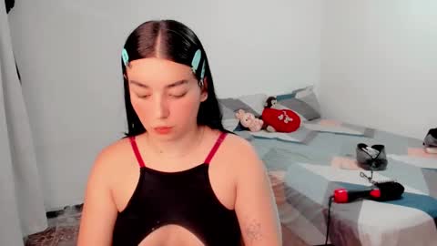 Snapshot of amber_landy1 chatting on 01-17-25, 12:31 amber online show from 01-17-25, 12:31