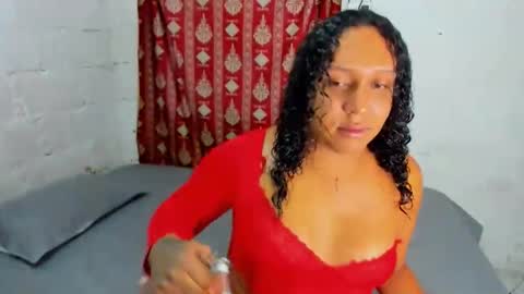 Snapshot of amber_lee20 chatting on 04-02-26, 09:56 LUISA online show from 04-02-26, 09:56