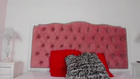 Snapshot of amber_roose75 chatting on 09-09-25, 12:26 julieta  online show from 09-09-25, 12:26