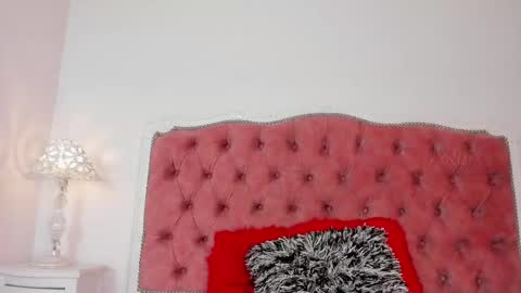 Snapshot of amber_roose75 chatting on 09-11-25, 12:16 julieta  online show from 09-11-25, 12:16