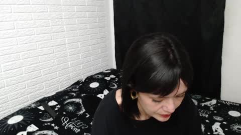 Snapshot of amber_rouss chatting on 12-31-24, 01:57 ROUSS online show from 12-31-24, 01:57