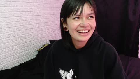 Snapshot of amber_rouss chatting on 01-05-25, 08:22 ROUSS online show from 01-05-25, 08:22