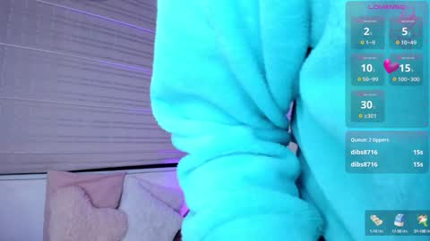 Snapshot of amber_villalobos chatting on 01-22-25, 06:52 Tell me Amber online show from 01-22-25, 06:52