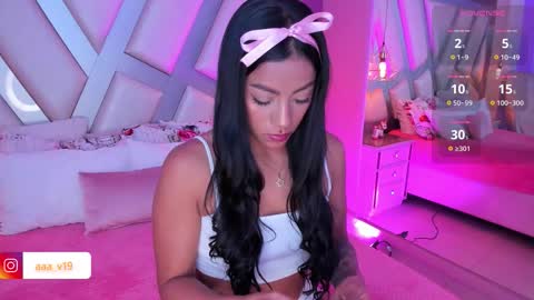 Snapshot of amber_villalobos chatting on 09-24-25, 04:38 Tell me Amber online show from 09-24-25, 04:38