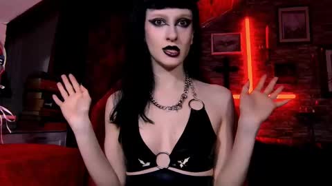 DEMONESS AMBER 666 online show from 01-11-26, 03:33