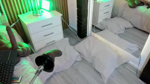 Amber Ashford online show from 05-14-26, 03:24