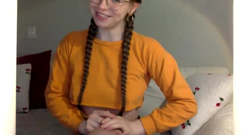 Snapshot of amberbunny1 chatting on 12-17-24, 01:49 Amber 3 online show from 12-17-24, 01:49