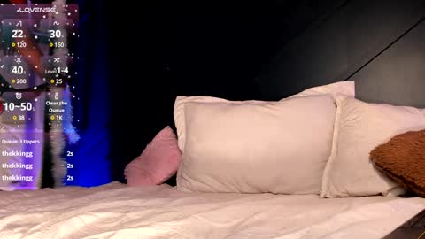 Snapshot of ambercollinns chatting on 01-11-25, 01:53 Amber Collins online show from 01-11-25, 01:53