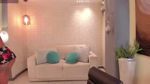 Snapshot of ambercolors_ chatting on 09-21-25, 11:23 Amber online show from 09-21-25, 11:23