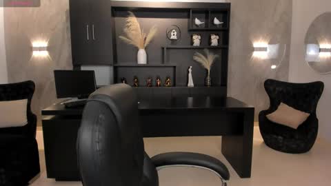 Snapshot of ambercolors_ chatting on 10-04-25, 07:01 Amber online show from 10-04-25, 07:01