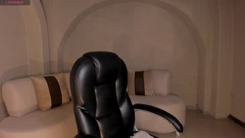 Snapshot of ambercolors_ chatting on 12-01-25, 07:52 Amber online show from 12-01-25, 07:52