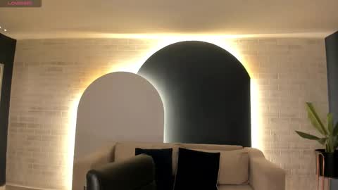 Snapshot of amberfox_1 chatting on 11-27-25, 12:07 Amber Fox online show from 11-27-25, 12:07