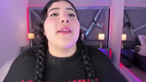 Snapshot of amberinihoffman chatting on 02-11-25, 06:11 Amber online show from 02-11-25, 06:11