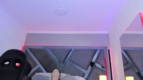 Snapshot of amberinihoffman chatting on 03-07-25, 11:40 Amber online show from 03-07-25, 11:40