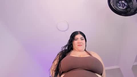 Snapshot of amberinihoffman chatting on 09-28-25, 11:48 Amber online show from 09-28-25, 11:48