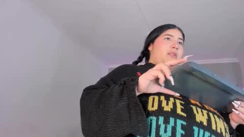 Snapshot of amberinihoffman chatting on 10-07-25, 12:02 Amber online show from 10-07-25, 12:02