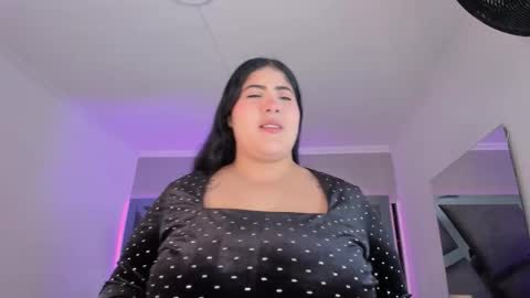 Snapshot of amberinihoffman chatting on 10-08-25, 11:52 Amber online show from 10-08-25, 11:52