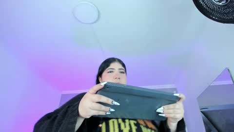 Snapshot of amberinihoffman chatting on 10-22-25, 11:54 Amber online show from 10-22-25, 11:54