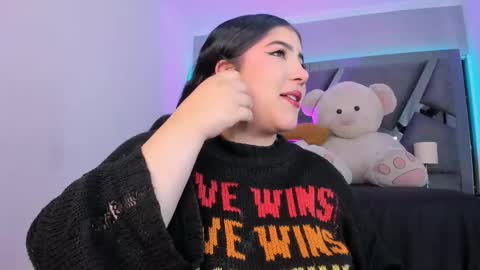 Snapshot of amberinihoffman chatting on 11-11-25, 12:05 Amber online show from 11-11-25, 12:05