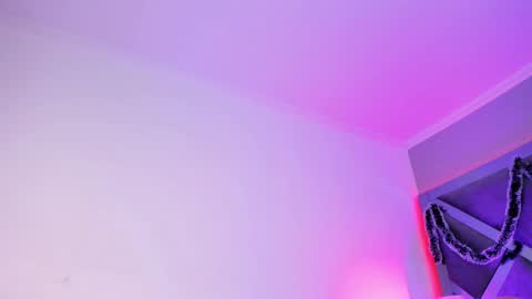 Snapshot of amberinihoffman chatting on 11-28-25, 11:46 Amber online show from 11-28-25, 11:46