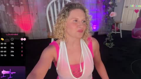 Snapshot of amberjade_aj chatting on 04-03-26, 12:30 Amber Jade online show from 04-03-26, 12:30