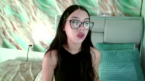 Amber Jeong online show from 03-11-25, 10:53