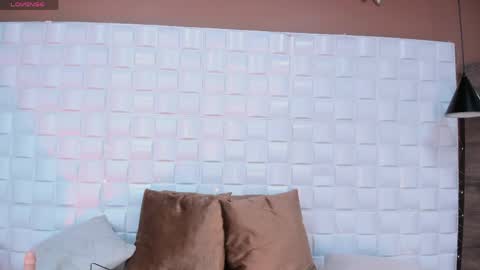 Amber online show from 04-26-26, 01:09