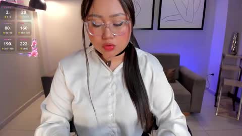 Amber  online show from 02-19-25, 06:33