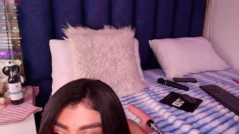 Snapshot of ambermoss_ chatting on 01-29-25, 09:55 Amber online show from 01-29-25, 09:55