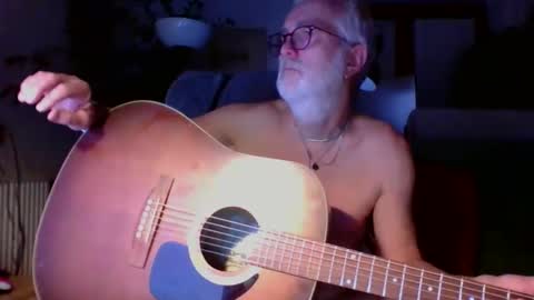 Snapshot of amberr11 chatting on 10-05-25, 09:56 Amberr11 online show from 10-05-25, 09:56