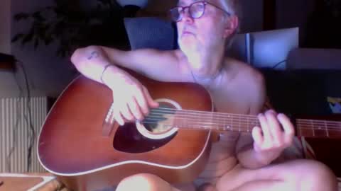 Snapshot of amberr11 chatting on 10-14-25, 10:54 Amberr11 online show from 10-14-25, 10:54