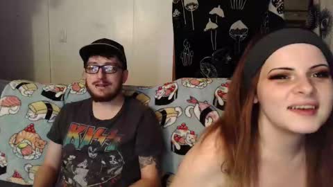 Snapshot of amburlicious chatting on 10-30-25, 04:03 amburlicious online show from 10-30-25, 04:03