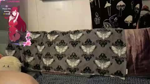 Snapshot of amburlicious chatting on 11-02-25, 02:25 amburlicious online show from 11-02-25, 02:25