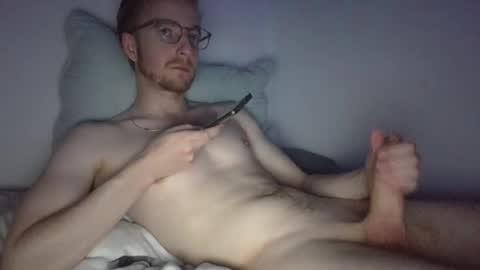 Snapshot of amekatt chatting on 12-21-25, 06:15 Amekatt online show from 12-21-25, 06:15