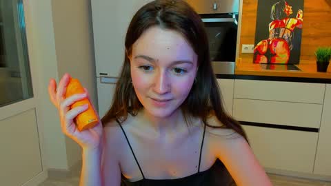 Snapshot of ameli_moon chatting on 12-10-24, 03:33 Eileen online show from 12-10-24, 03:33