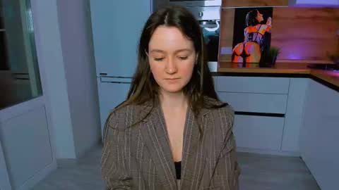 Snapshot of ameli_moon chatting on 03-12-25, 06:11 Eileen online show from 03-12-25, 06:11